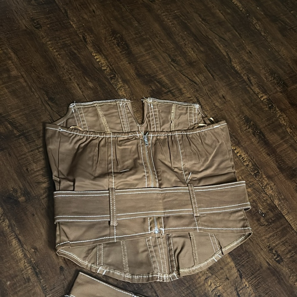 NWOT 2 Piece Top/Skirt Set by BLANC Clothing Size M - Picture 5 of 6